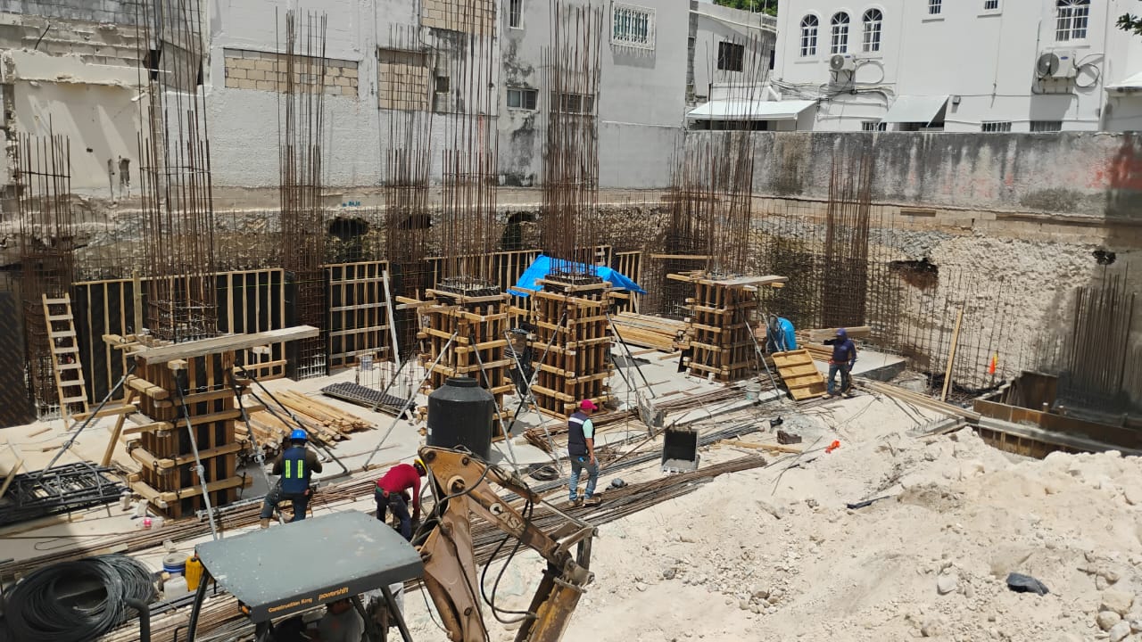 Rhino Construccion